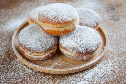 Fat Thursday in Krakow (Tłusty Czwartek): Where to Eat Pączki
