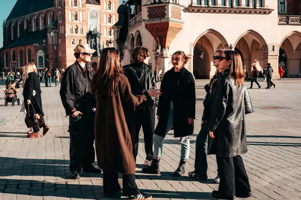 Krakow History Walking Tour with Twist: Drink & Polish Snack